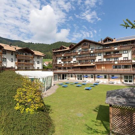 Golf Hotel Folgaria Εξωτερικό φωτογραφία